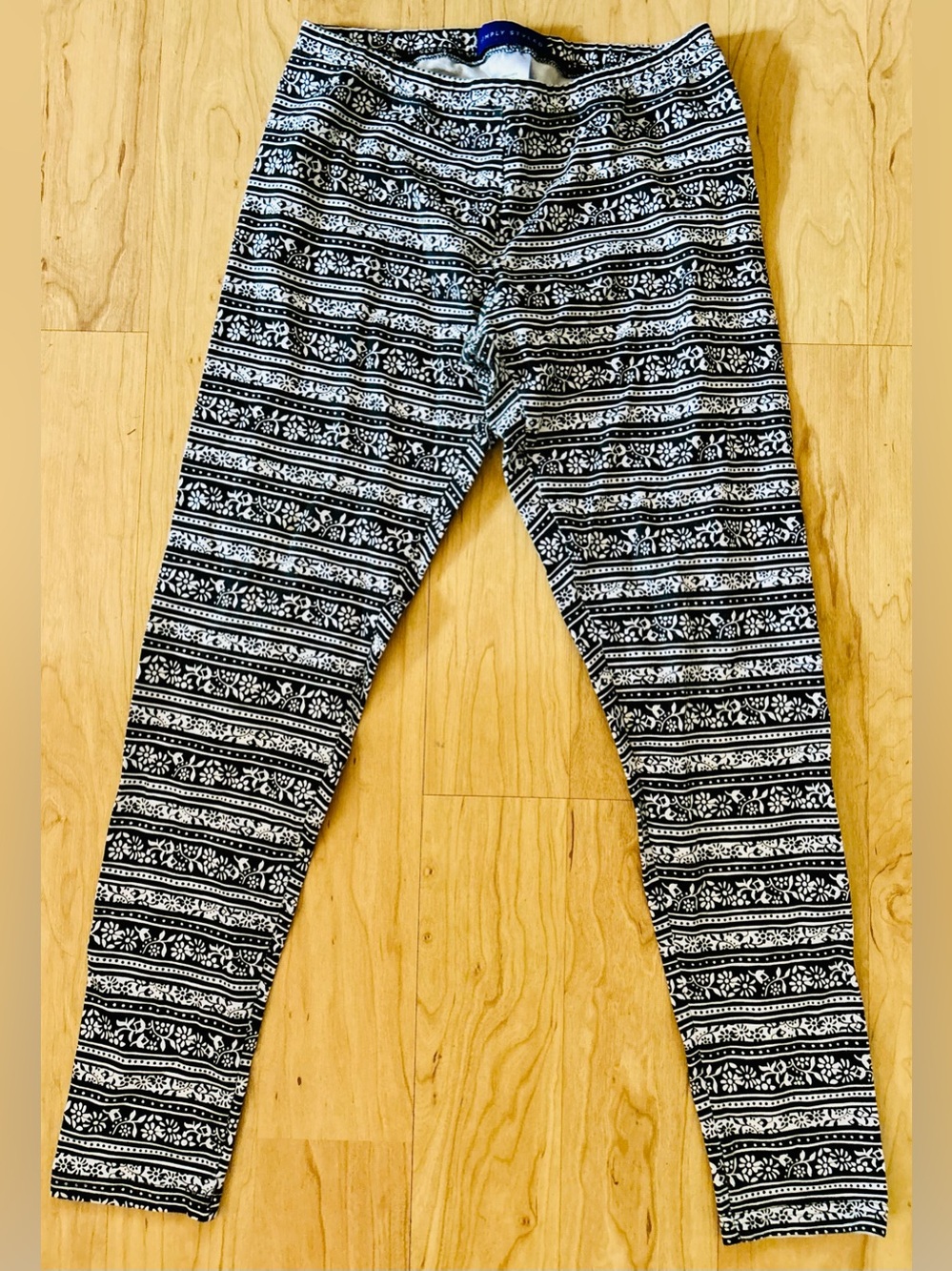 Simply Styled Black and White Patterned Kids Leggings size L (14)